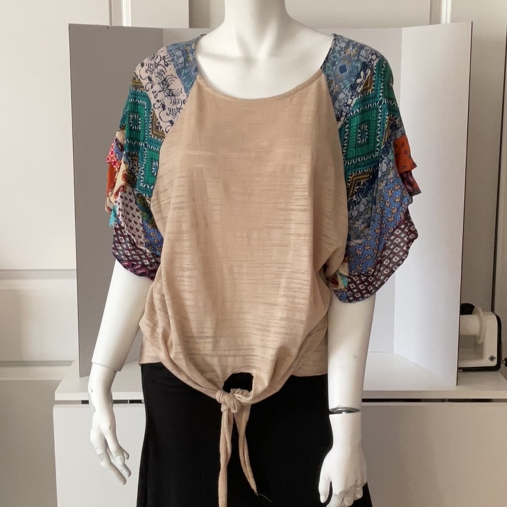Umgee Brand Ruffle Trimmed blouse
